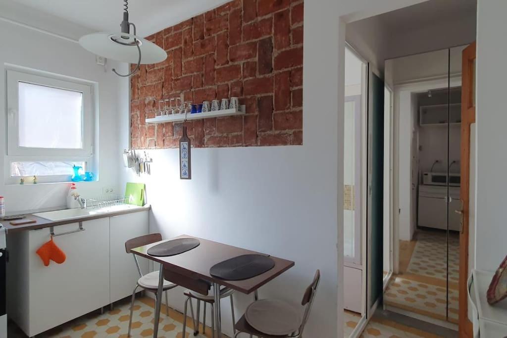 Elegant Apartment Near Rosetti Square Bucureşti Exterior foto
