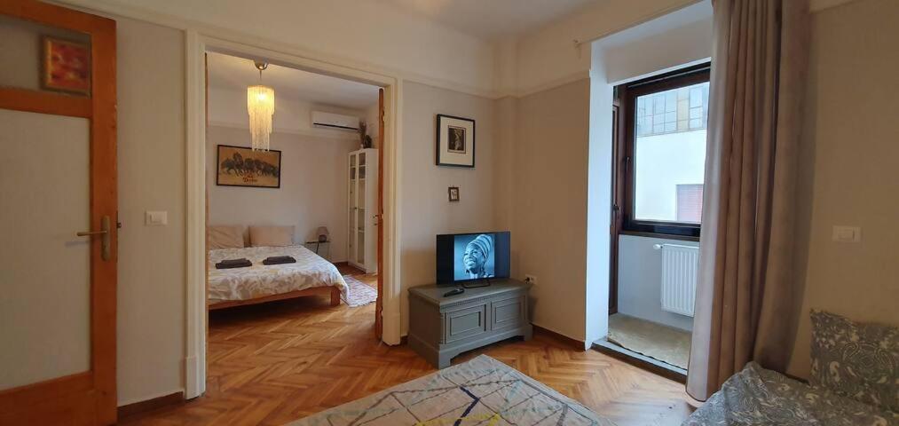 Elegant Apartment Near Rosetti Square Bucureşti Exterior foto